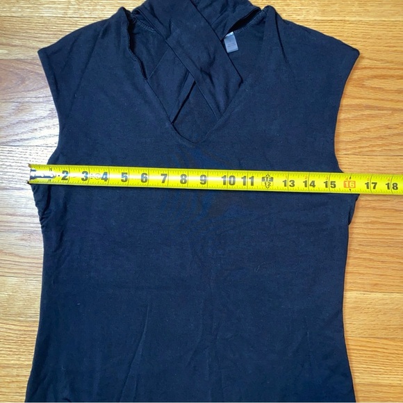 Tahari Women's Black Tank Top Size Small Cross Cross Design Dressy Tank Top - Picture 11 of 14